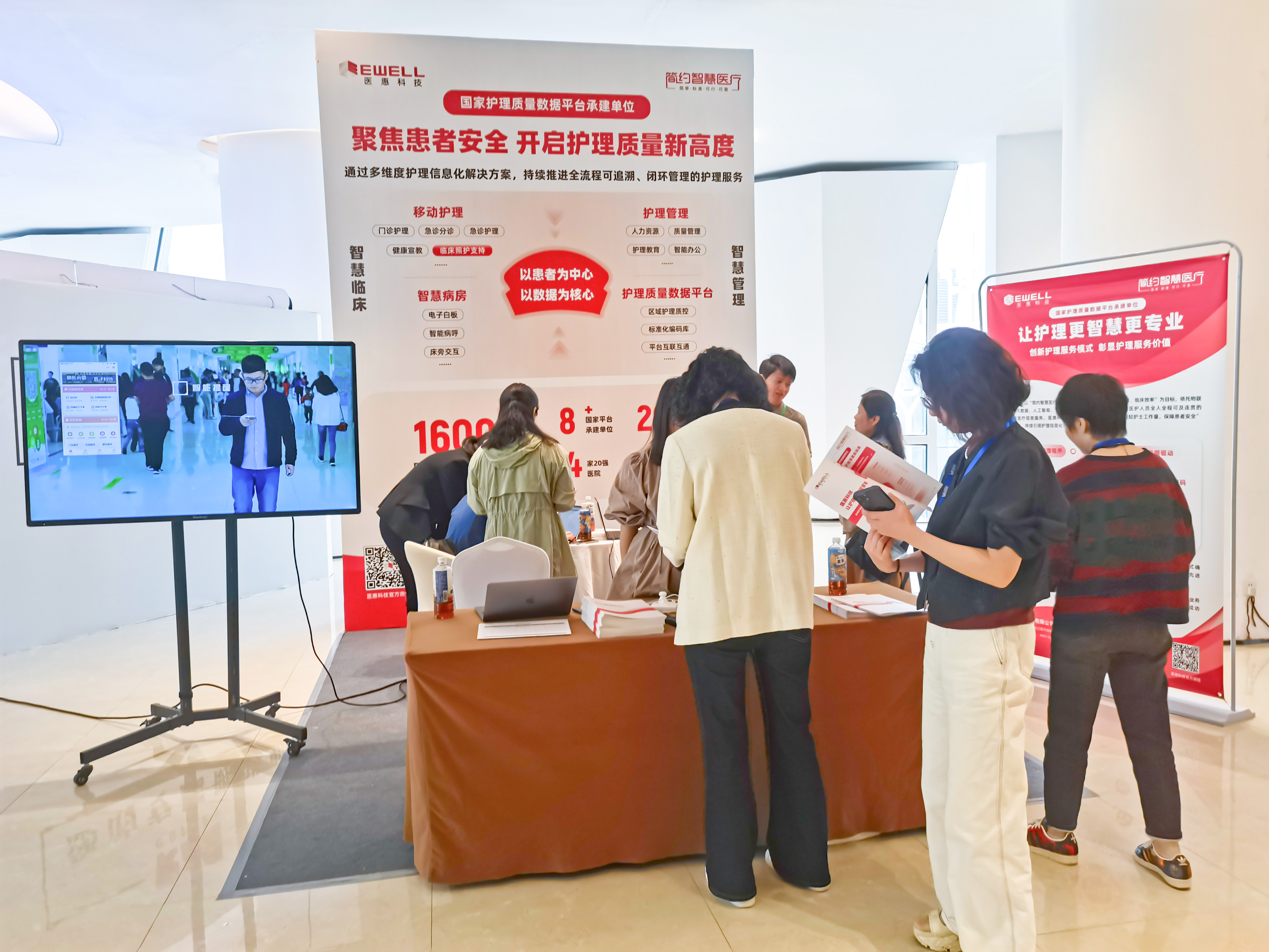 17165479314328101OQB.jpg 2c5bcd17e93117a053516e6cce77229.jpg